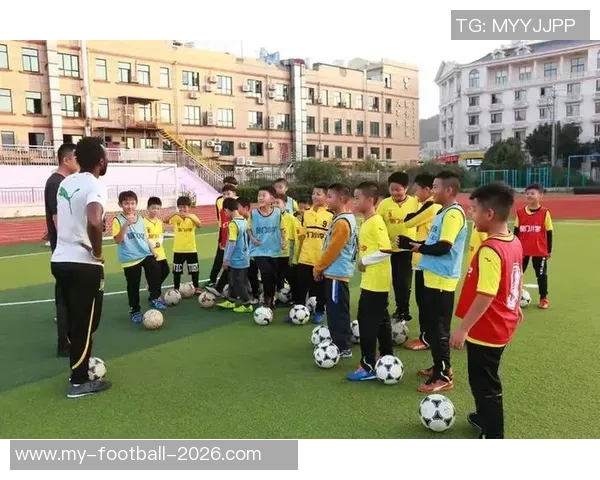 幼儿足球培训中心助力孩子成长培养团队精神与运动能力的理想选择